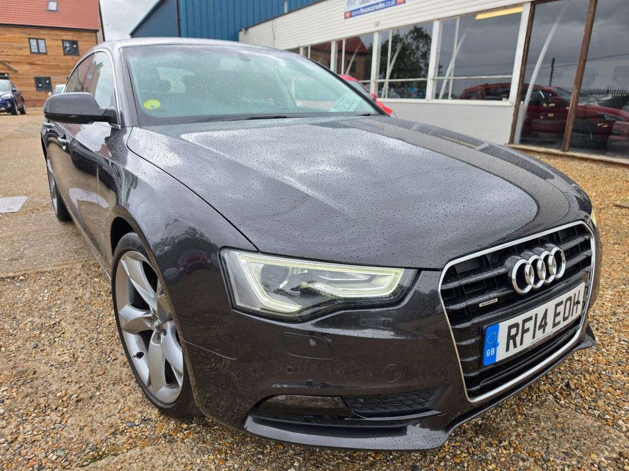 A 2014 AUDI A5 2.0 TDI SE Technik Sportback 5dr Diesel Manual quattro Euro 5 (s/s) (177 ps A 2014 AUDI A5 2.0 TDI SE Technik Sportback 5dr Diesel Manual quattro Euro 5 (s/s) (177 ps