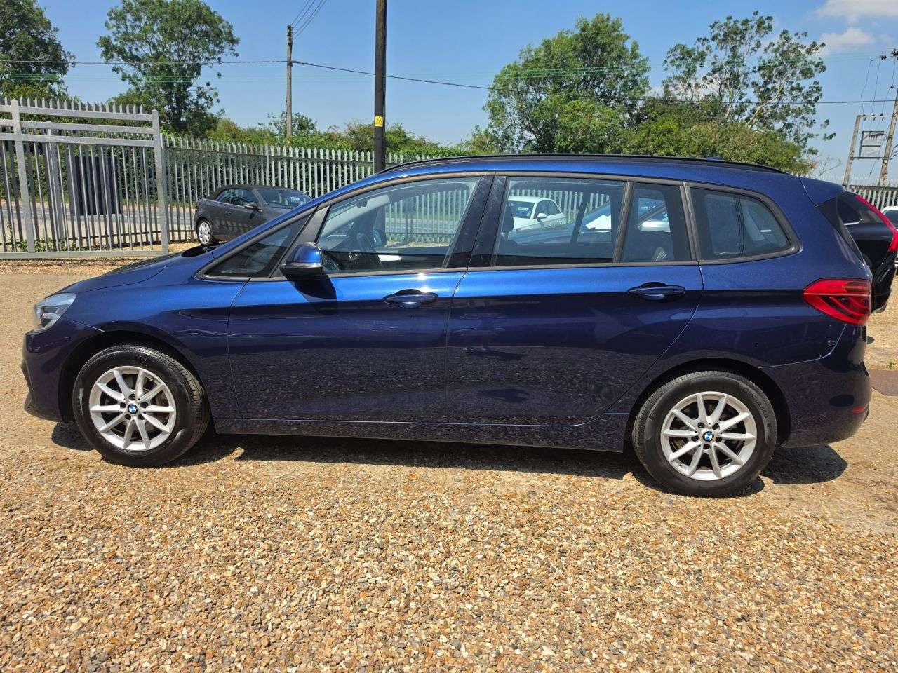 A 2019 BMW 2 SERIES GRAN TOURER 1.5 218i SE MPV 5dr Petrol Manual Euro 6 (s/s) (140 ps) 7 SEATS + CLIMATE + A 2019 BMW 2 SERIES GRAN TOURER 1.5 218i SE MPV 5dr Petrol Manual Euro 6 (s/s) (140 ps) 7 SEATS + CLIMATE +