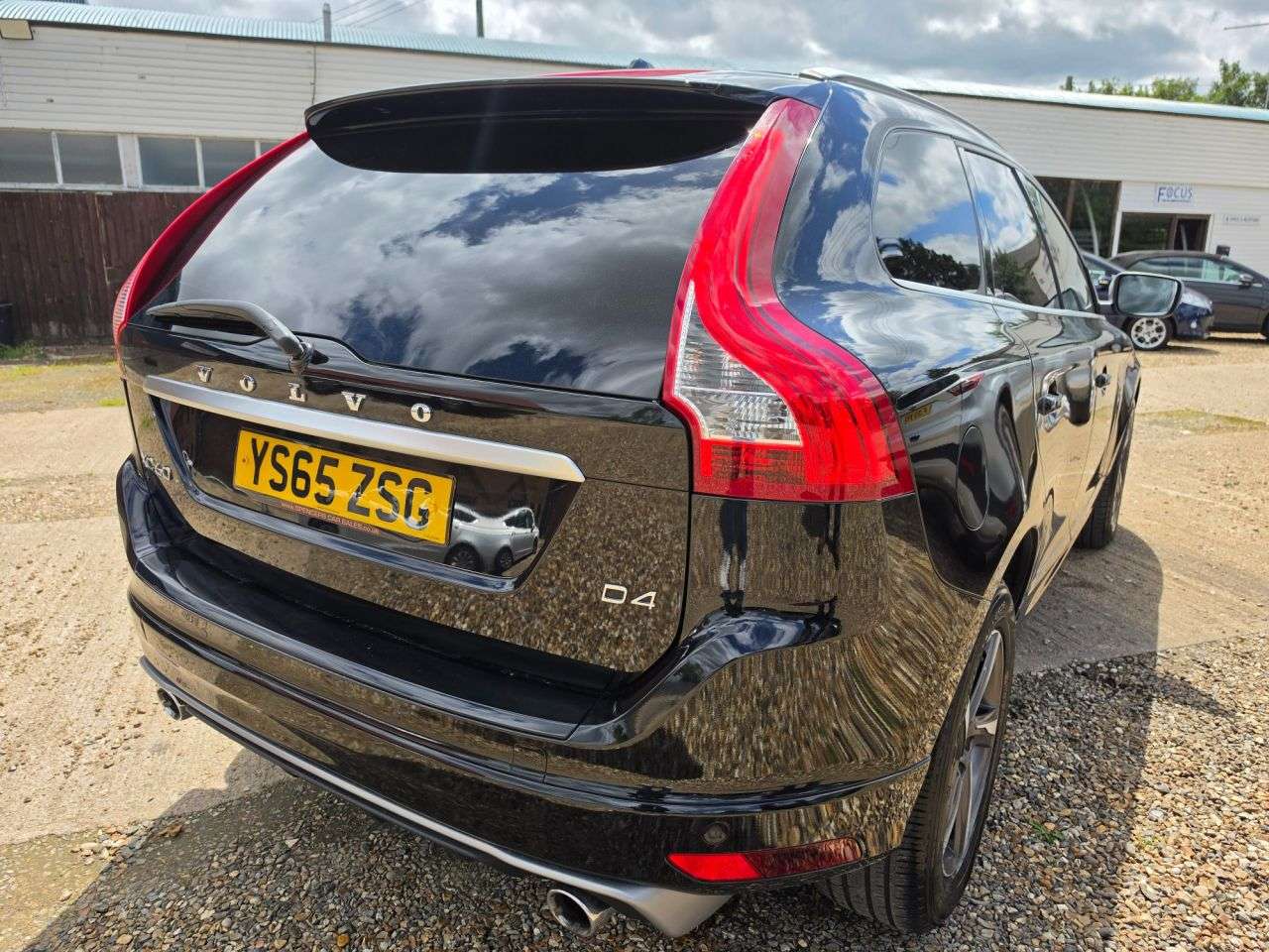 2016 VOLVO XC60 2016 VOLVO XC60