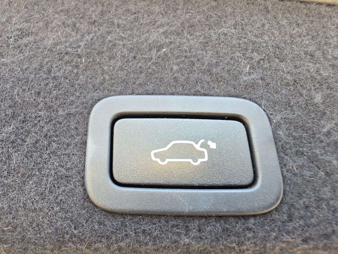 2016 VOLVO XC60 2016 VOLVO XC60