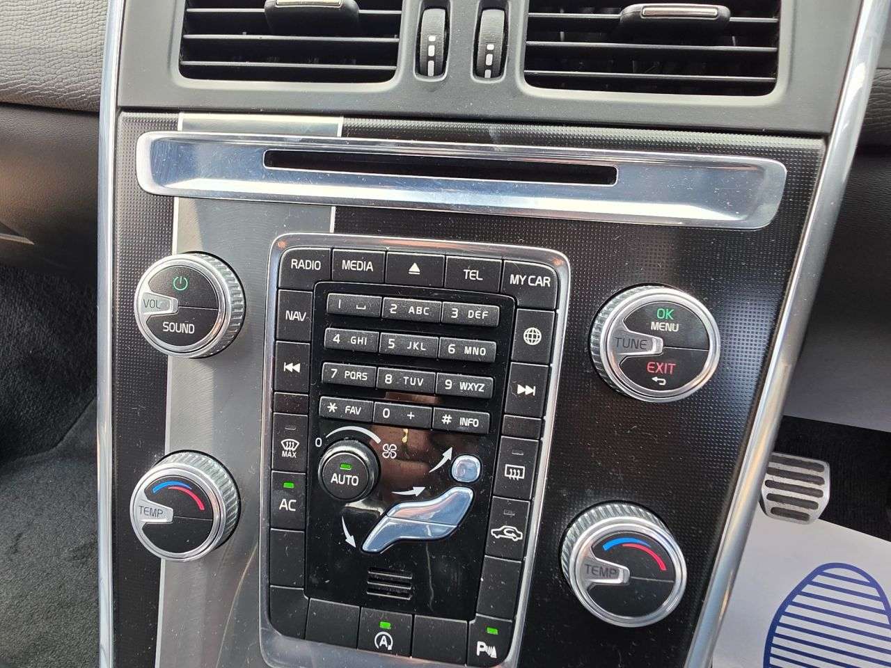 2016 VOLVO XC60 2016 VOLVO XC60