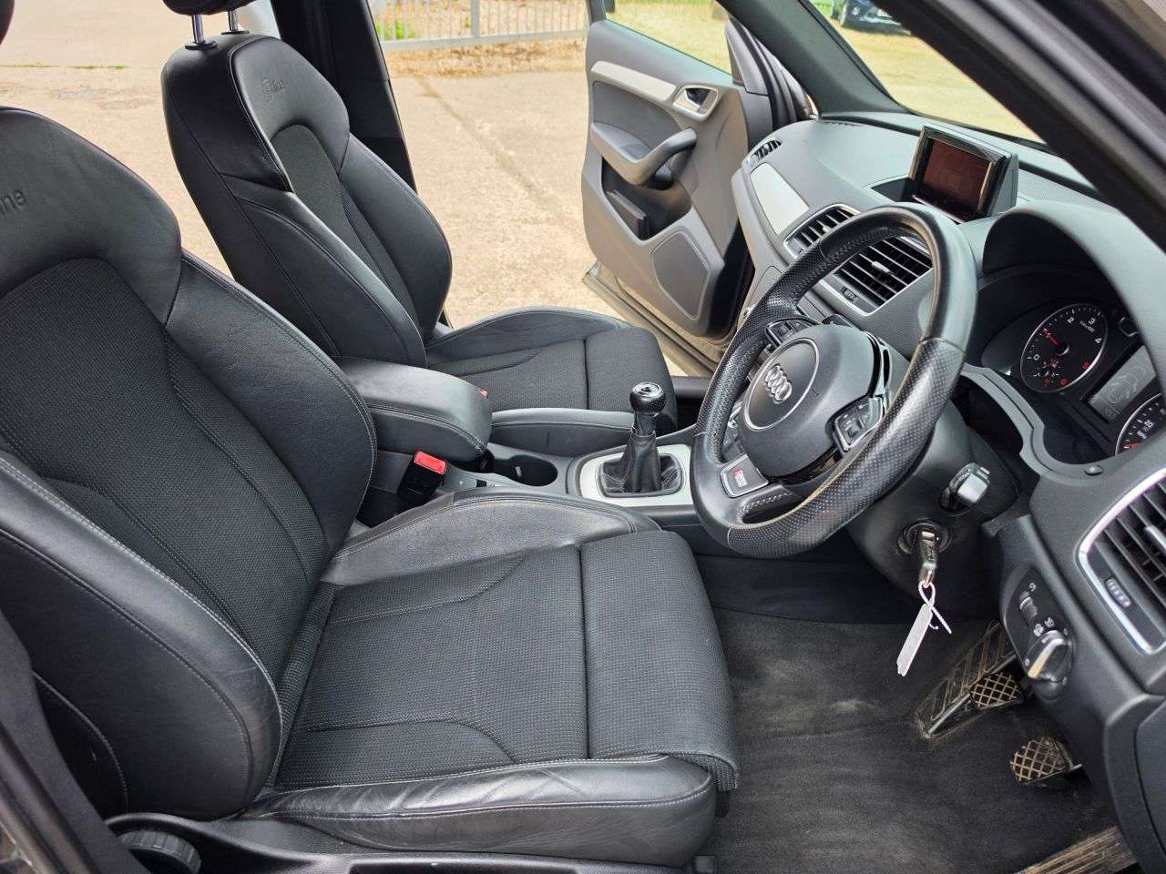 2013 AUDI Q3 2013 AUDI Q3