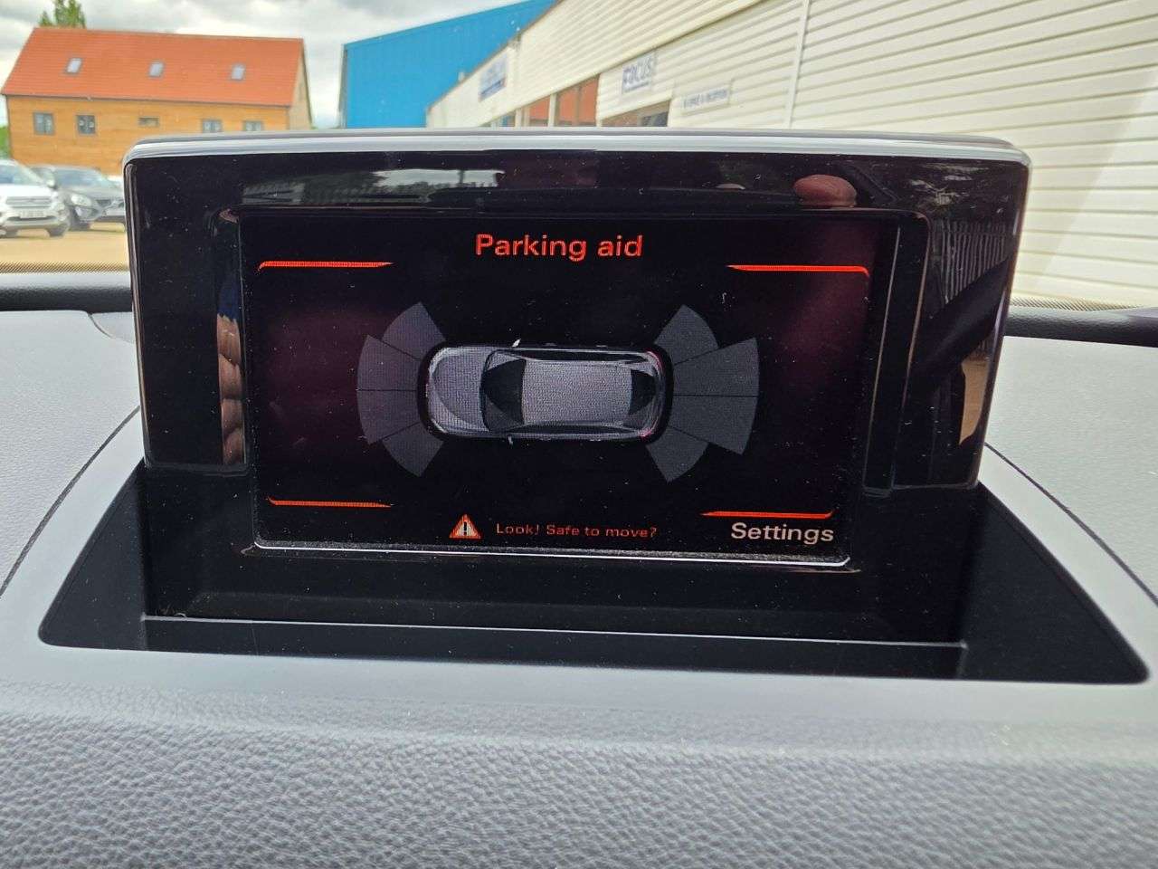2013 AUDI Q3 2013 AUDI Q3