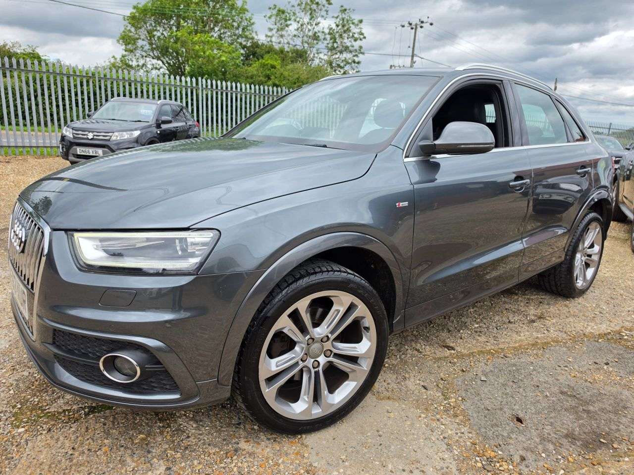 A 2013 AUDI Q3 2.0 TDI S line SUV 5dr Diesel Manual Euro 5 (s/s) (140 ps) PART LEATHER + C A 2013 AUDI Q3 2.0 TDI S line SUV 5dr Diesel Manual Euro 5 (s/s) (140 ps) PART LEATHER + C