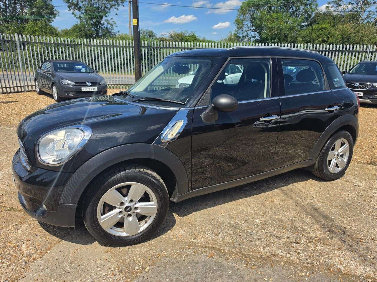 2015 MINI COUNTRYMAN 2015 MINI COUNTRYMAN