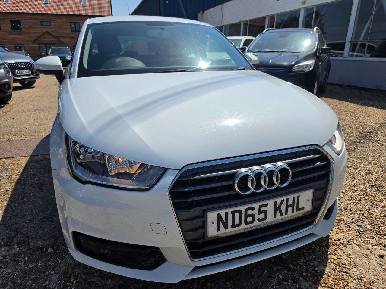 A 2015 AUDI A1 1.4 TFSI Sport Sportback 5dr Petrol Manual Euro 6 (s/s) (125 ps) WHITE + 5 A 2015 AUDI A1 1.4 TFSI Sport Sportback 5dr Petrol Manual Euro 6 (s/s) (125 ps) WHITE + 5