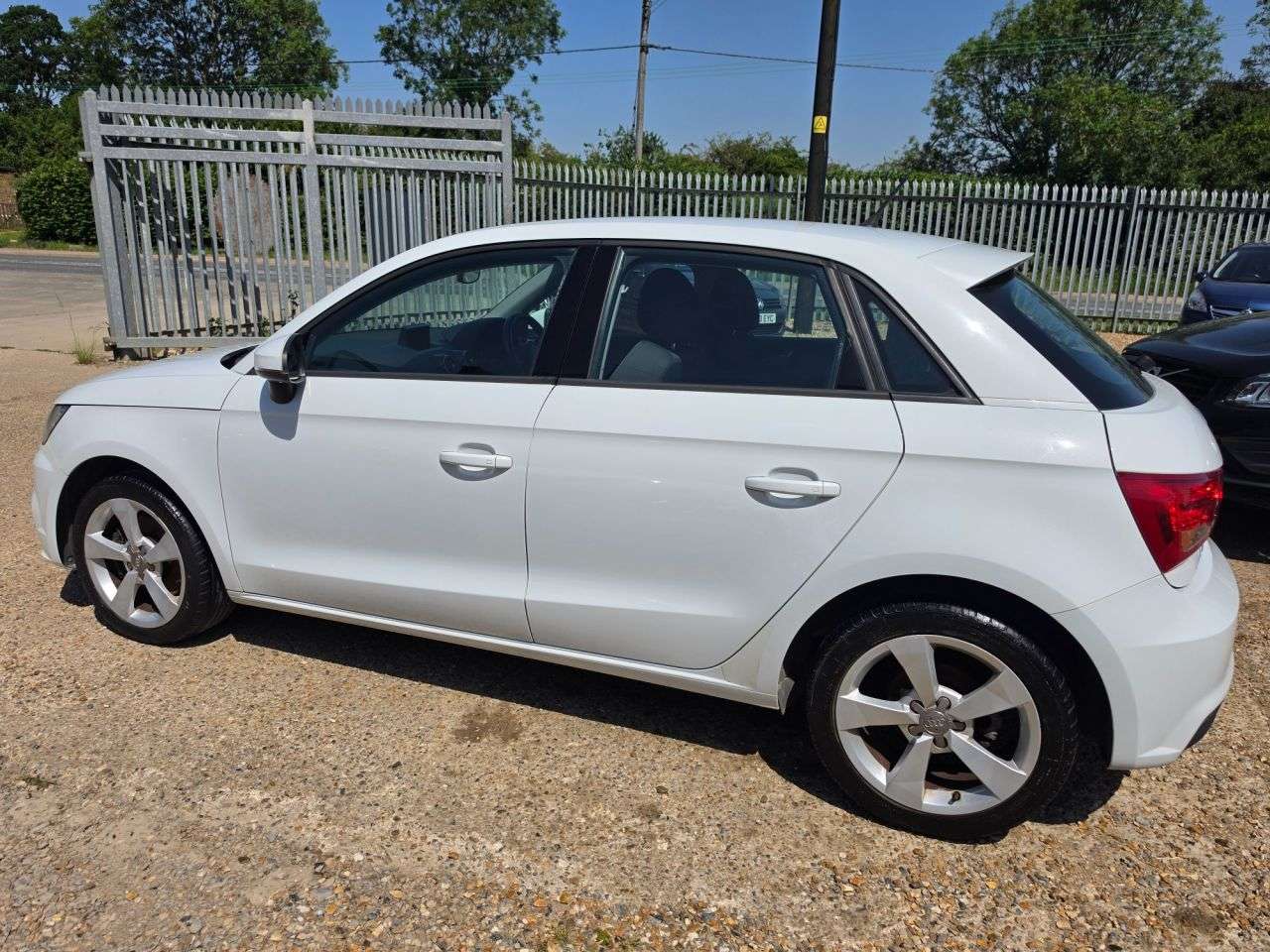 2015 AUDI A1 2015 AUDI A1