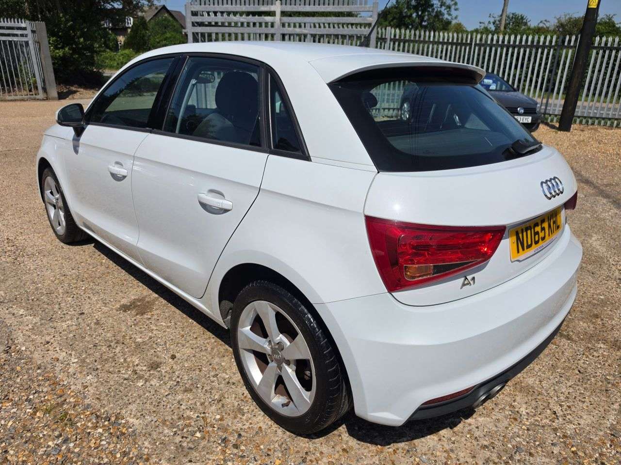 2015 AUDI A1 2015 AUDI A1