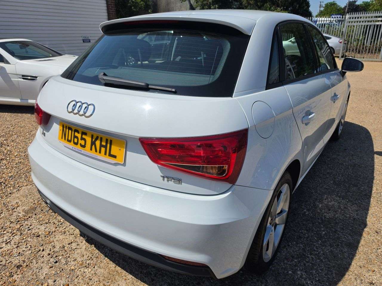 2015 AUDI A1 2015 AUDI A1