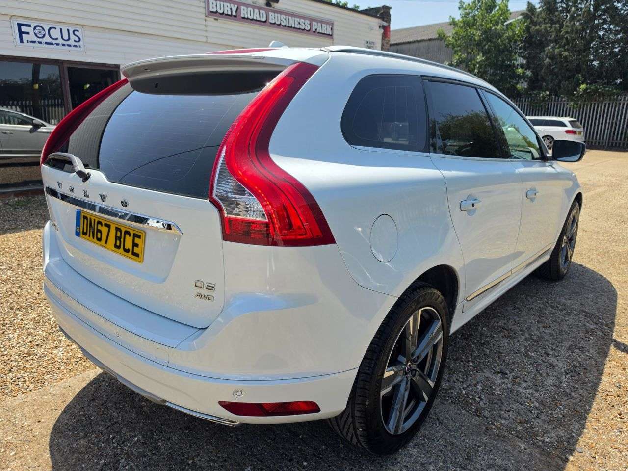 2017 VOLVO XC60 2017 VOLVO XC60