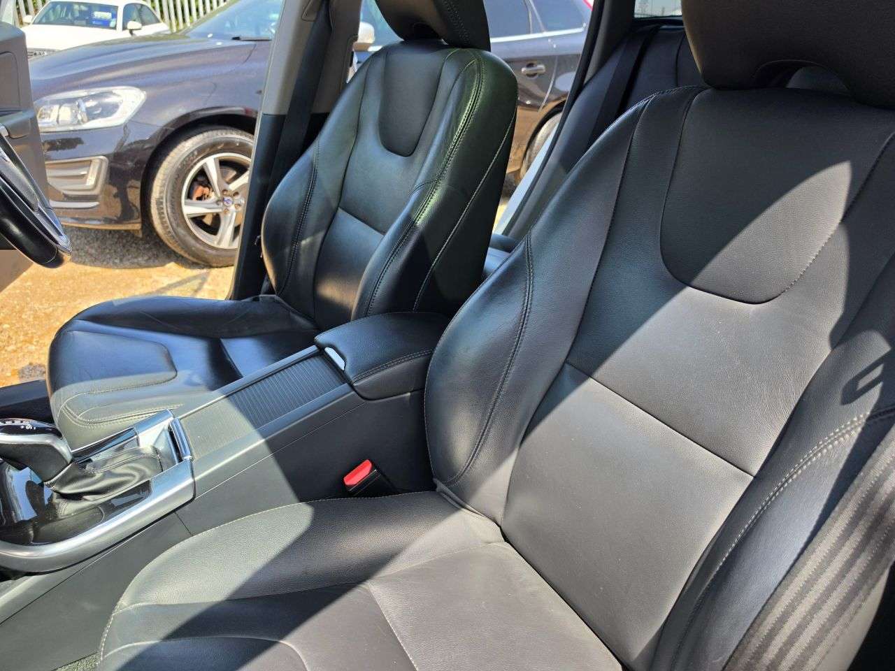 2017 VOLVO XC60 2017 VOLVO XC60