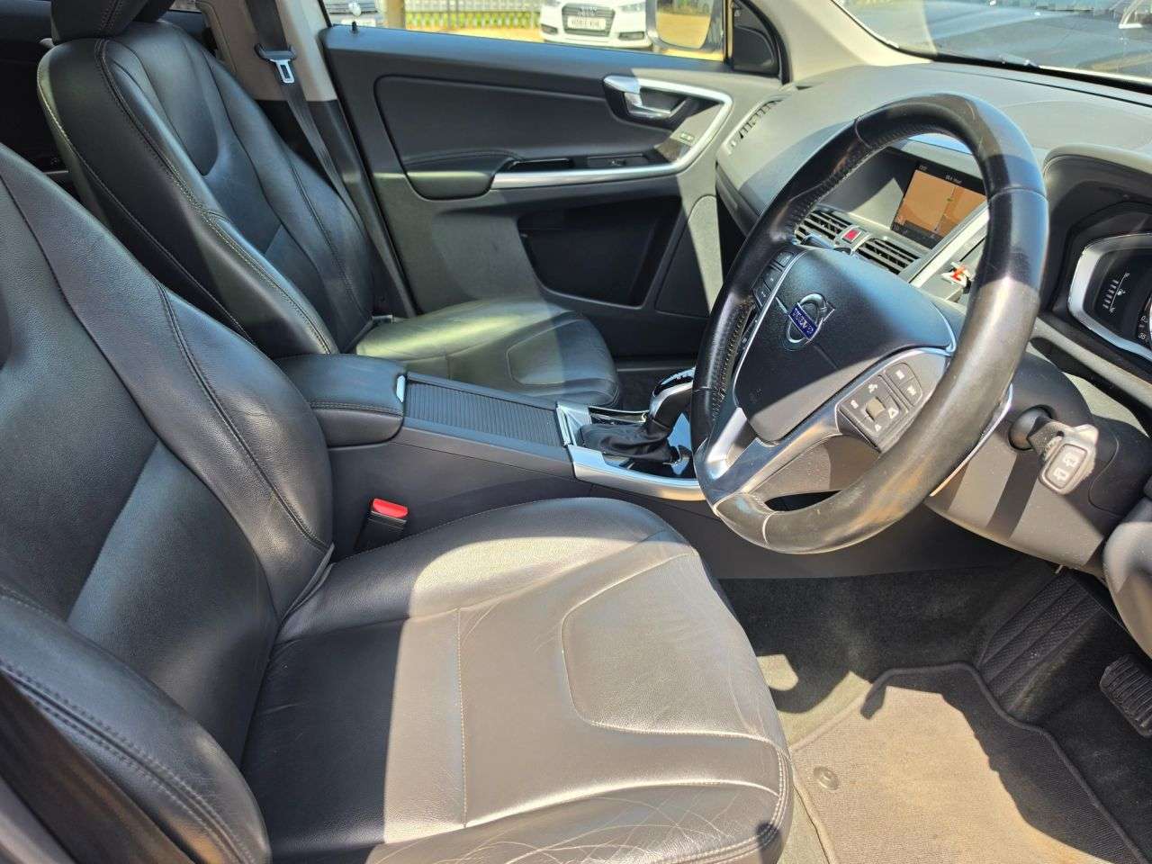 2017 VOLVO XC60 2017 VOLVO XC60