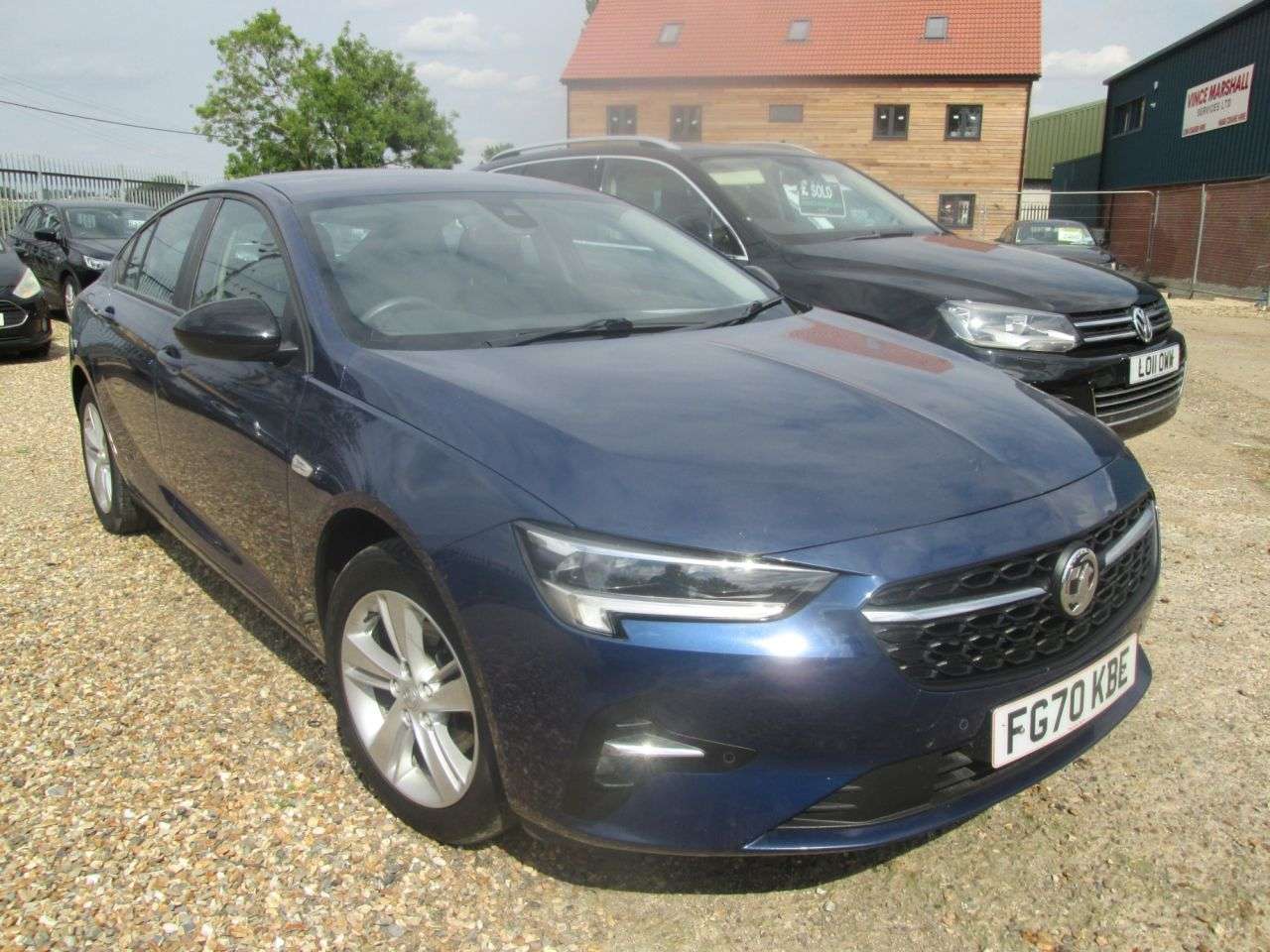 A 2020 VAUXHALL INSIGNIA 2.0 CDTi SE Nav Hatchback 5dr Diesel Manual Euro 5 (160 ps) CLIMATE CONTROL A 2020 VAUXHALL INSIGNIA 2.0 CDTi SE Nav Hatchback 5dr Diesel Manual Euro 5 (160 ps) CLIMATE CONTROL