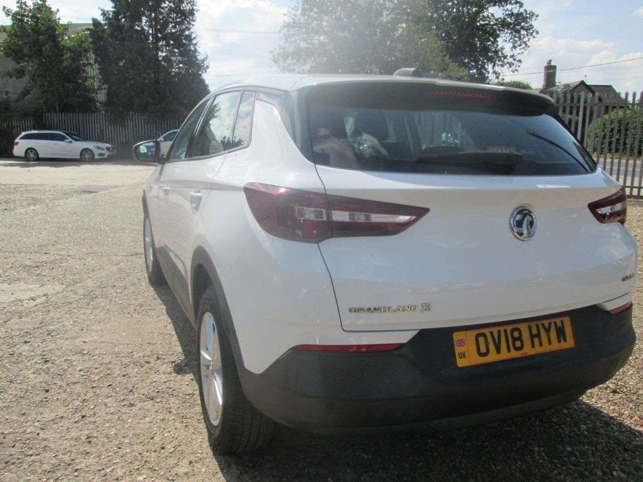 A 2018 VAUXHALL GRANDLAND X 1.2 Turbo SE SUV 5dr Petrol Manual Euro 6 (s/s) (130 ps) DUAL ZONE CLIMATE A 2018 VAUXHALL GRANDLAND X 1.2 Turbo SE SUV 5dr Petrol Manual Euro 6 (s/s) (130 ps) DUAL ZONE CLIMATE