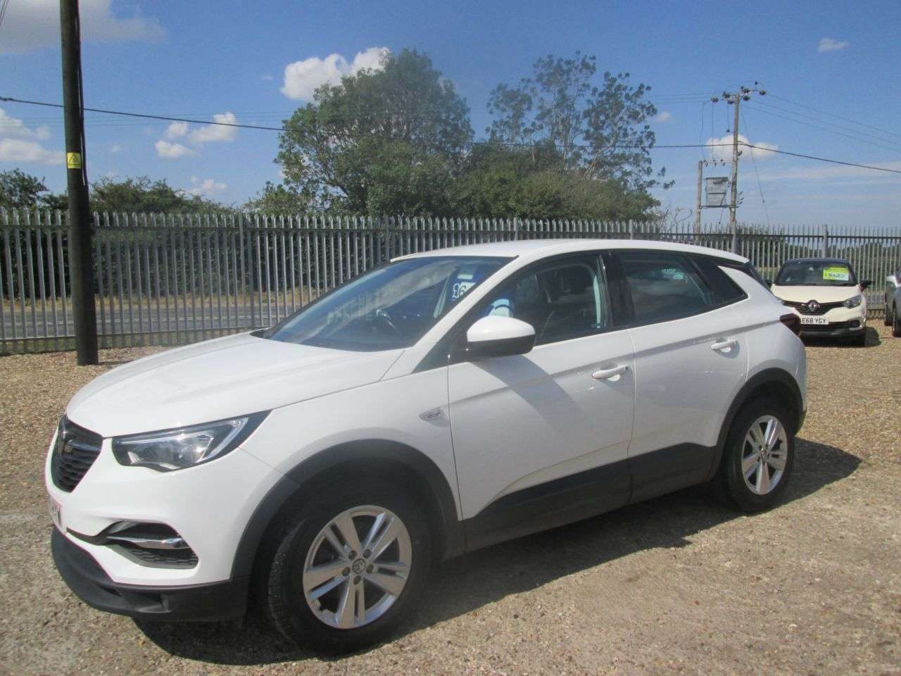 A 2018 VAUXHALL GRANDLAND X 1.2 Turbo SE SUV 5dr Petrol Manual Euro 6 (s/s) (130 ps) DUAL ZONE CLIMATE A 2018 VAUXHALL GRANDLAND X 1.2 Turbo SE SUV 5dr Petrol Manual Euro 6 (s/s) (130 ps) DUAL ZONE CLIMATE