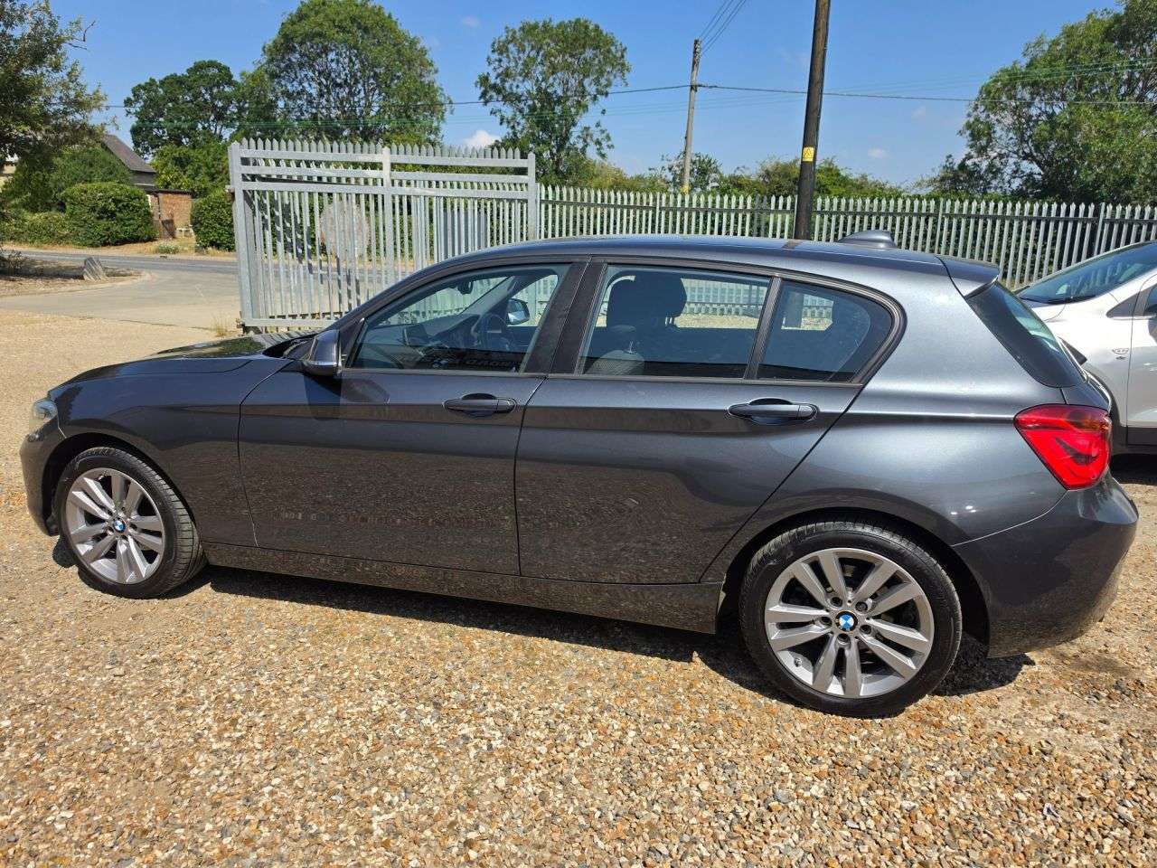A 2017 BMW 1 SERIES 1.5 116d Sport Hatchback 5dr Diesel Manual Euro 6 (s/s) (116 ps) SATNAV + £ A 2017 BMW 1 SERIES 1.5 116d Sport Hatchback 5dr Diesel Manual Euro 6 (s/s) (116 ps) SATNAV + £