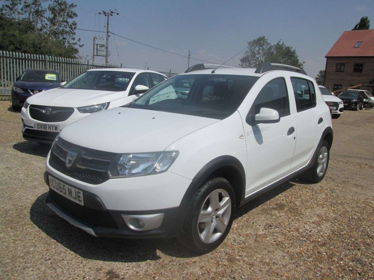 A 2015 DACIA SANDERO STEPWAY 1.5 dCi Laureate Hatchback 5dr Diesel Manual Euro 6 (s/s) (90 ps) NAVIGATIO A 2015 DACIA SANDERO STEPWAY 1.5 dCi Laureate Hatchback 5dr Diesel Manual Euro 6 (s/s) (90 ps) NAVIGATIO