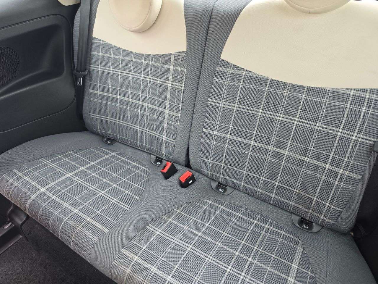 2021 FIAT 500 2021 FIAT 500
