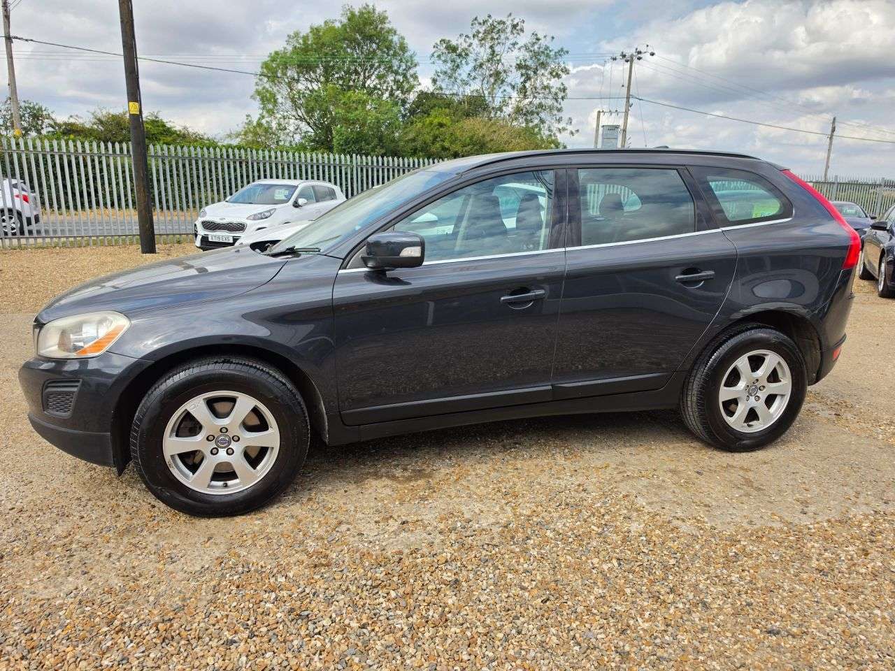 A 2011 VOLVO XC60 2.0 D3 DRIVe SE SUV 5dr Diesel Manual Euro 5 (s/s) (163 ps) EXCEPTIONAL EXA A 2011 VOLVO XC60 2.0 D3 DRIVe SE SUV 5dr Diesel Manual Euro 5 (s/s) (163 ps) EXCEPTIONAL EXA