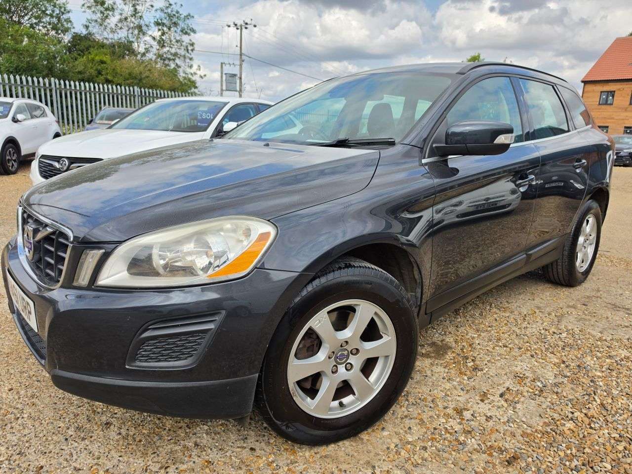 A 2011 VOLVO XC60 2.0 D3 DRIVe SE SUV 5dr Diesel Manual Euro 5 (s/s) (163 ps) EXCEPTIONAL EXA A 2011 VOLVO XC60 2.0 D3 DRIVe SE SUV 5dr Diesel Manual Euro 5 (s/s) (163 ps) EXCEPTIONAL EXA