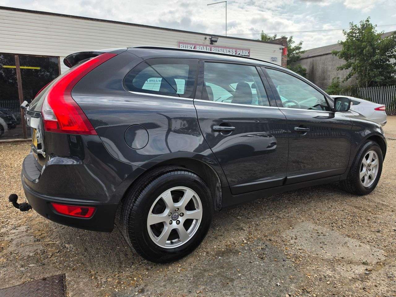 2011 VOLVO XC60 2011 VOLVO XC60
