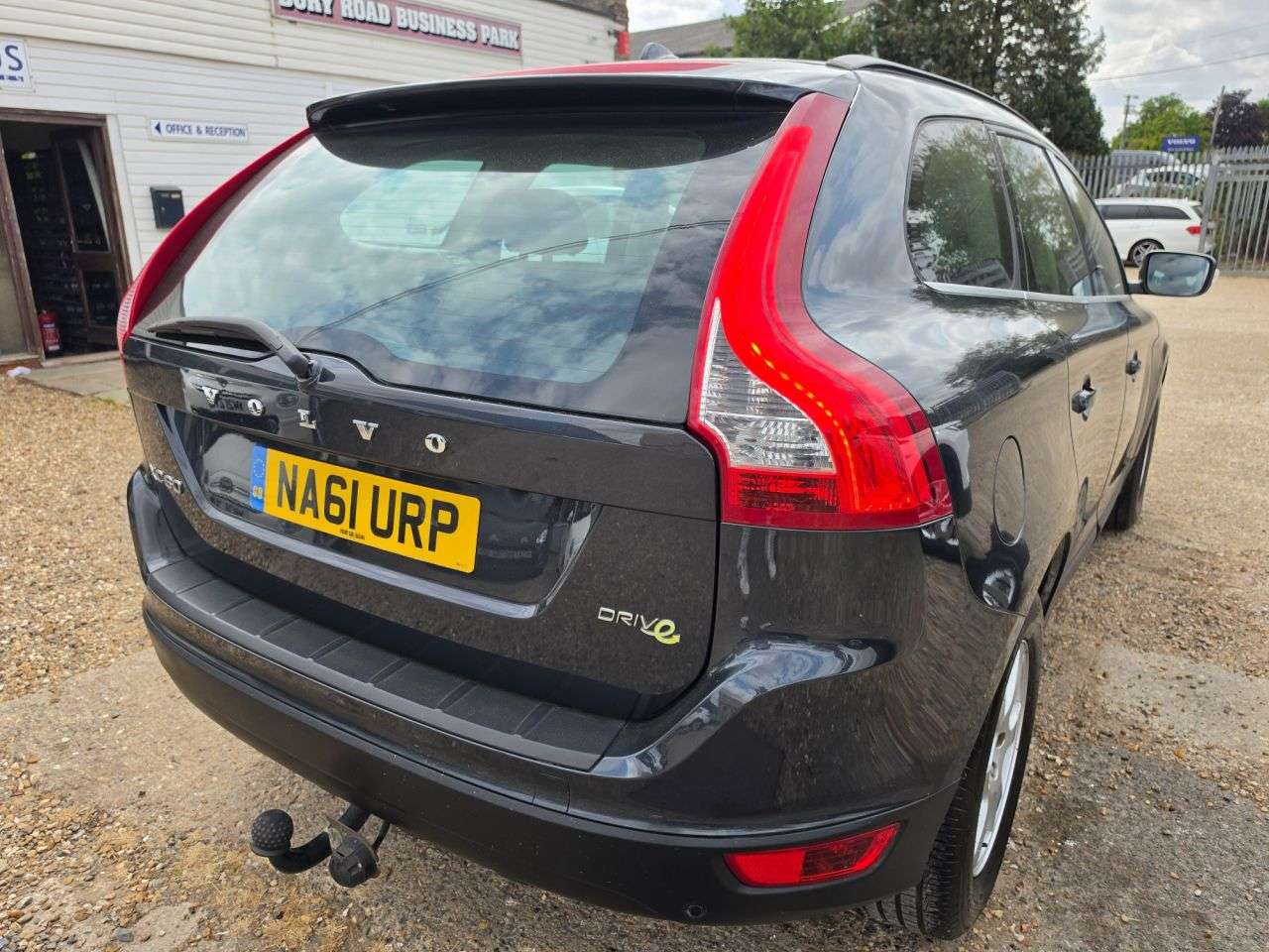 2011 VOLVO XC60 2011 VOLVO XC60