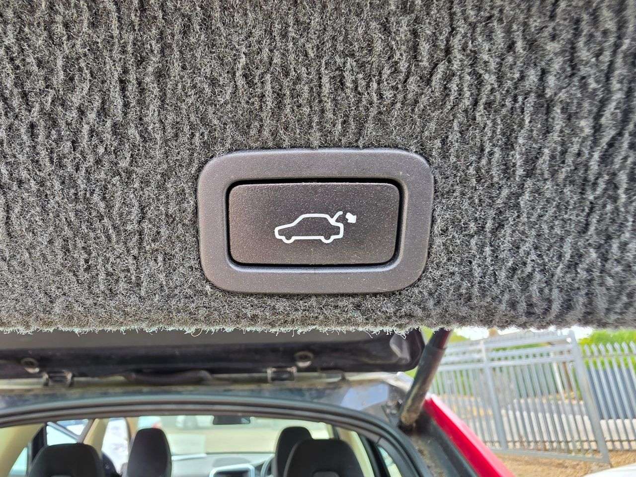 2011 VOLVO XC60 2011 VOLVO XC60