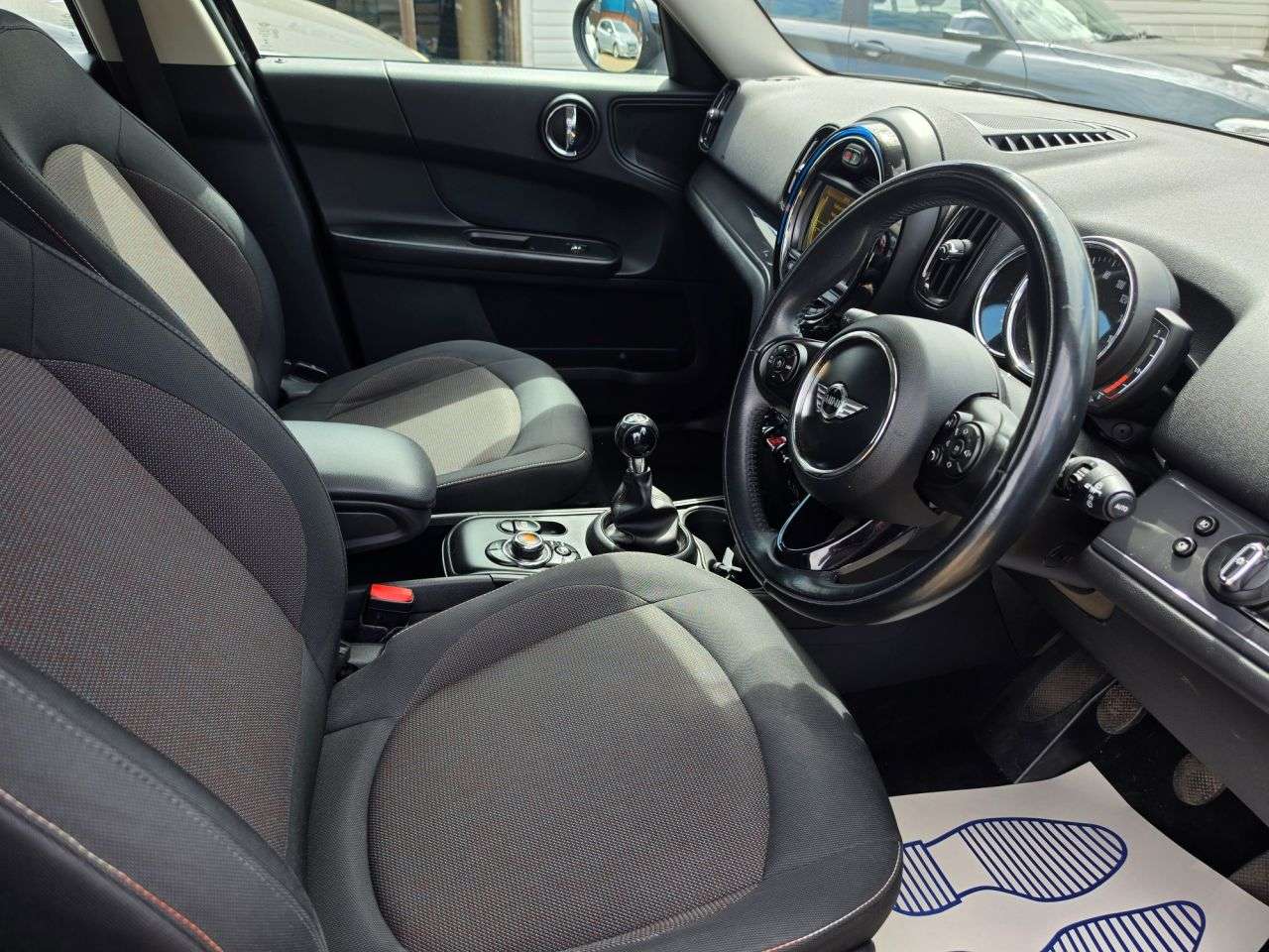 2017 MINI COUNTRYMAN 2017 MINI COUNTRYMAN