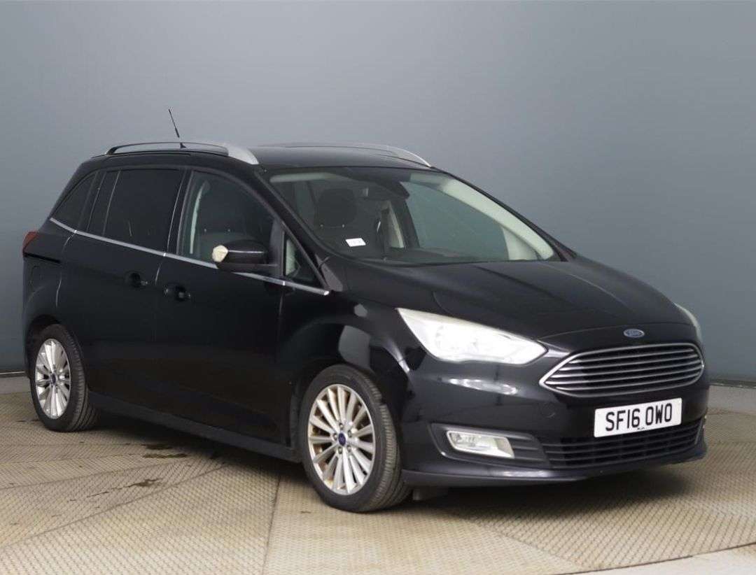 A 2016 FORD GRAND C-MAX 1.0 125 Petrol Titanium NAVIGATION + CLIMATE + 7 SEATS A 2016 FORD GRAND C-MAX 1.0 125 Petrol Titanium NAVIGATION + CLIMATE + 7 SEATS