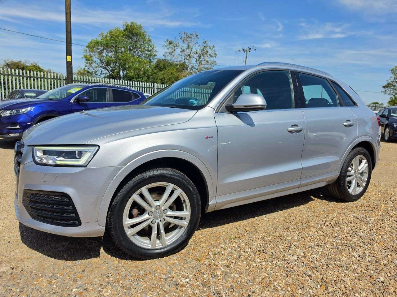 A 2016 AUDI Q3 2.0 TDI S line Nav SUV 5dr Diesel Manual quattro Euro 6 (s/s) (Nav) (150 ps A 2016 AUDI Q3 2.0 TDI S line Nav SUV 5dr Diesel Manual quattro Euro 6 (s/s) (Nav) (150 ps