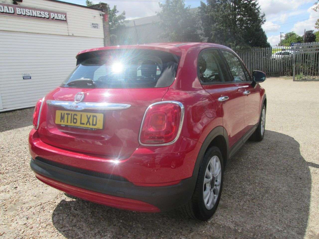 A 2016 FIAT 500X 1.6 E-Torq Pop Star SUV 5dr Petrol Manual Euro 6 (110 ps) NAVIGATION + CLIM A 2016 FIAT 500X 1.6 E-Torq Pop Star SUV 5dr Petrol Manual Euro 6 (110 ps) NAVIGATION + CLIM