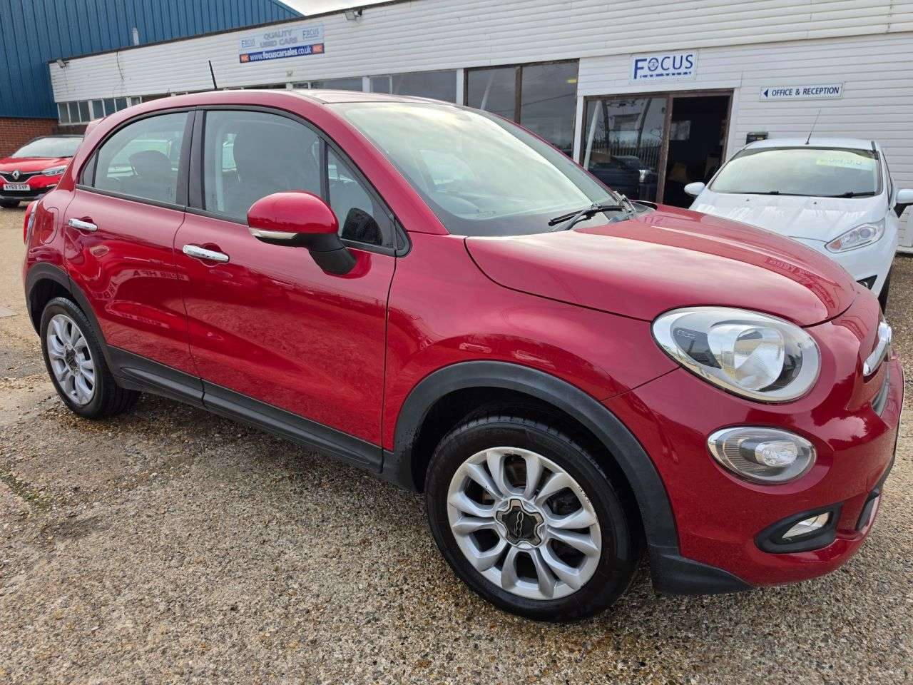 A 2016 FIAT 500X 1.6 E-Torq Pop Star SUV 5dr Petrol Manual Euro 6 (110 ps) NAVIGATION + CLIM A 2016 FIAT 500X 1.6 E-Torq Pop Star SUV 5dr Petrol Manual Euro 6 (110 ps) NAVIGATION + CLIM