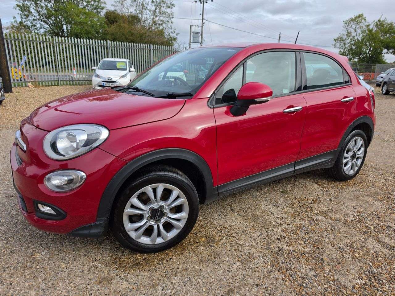 A 2016 FIAT 500X 1.6 E-Torq Pop Star SUV 5dr Petrol Manual Euro 6 (110 ps) NAVIGATION + CLIM A 2016 FIAT 500X 1.6 E-Torq Pop Star SUV 5dr Petrol Manual Euro 6 (110 ps) NAVIGATION + CLIM