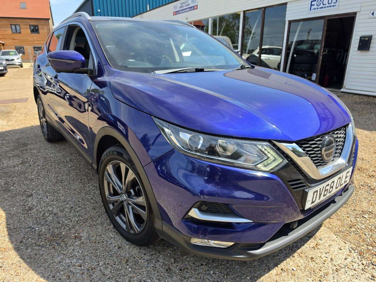 A 2018 NISSAN QASHQAI 1.2 DIG-T N-Connecta SUV 5dr Petrol Manual Euro 6 (s/s) (115 ps) PANORAMIC A 2018 NISSAN QASHQAI 1.2 DIG-T N-Connecta SUV 5dr Petrol Manual Euro 6 (s/s) (115 ps) PANORAMIC