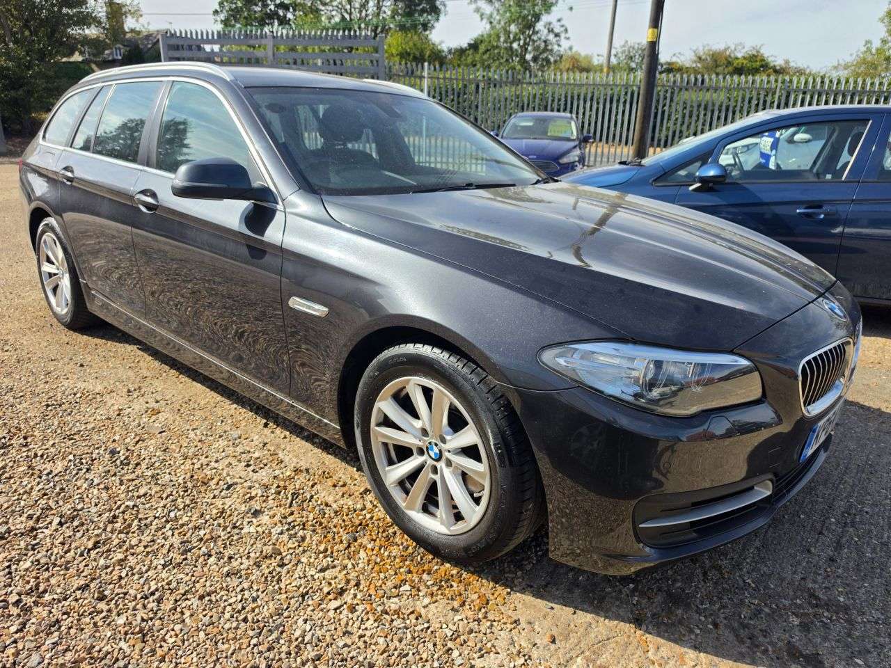 A 2014 BMW 5 SERIES 2.0 518d SE Touring 5dr Diesel Manual Euro 6 (s/s) (150 ps) FULL HEATED LEA A 2014 BMW 5 SERIES 2.0 518d SE Touring 5dr Diesel Manual Euro 6 (s/s) (150 ps) FULL HEATED LEA