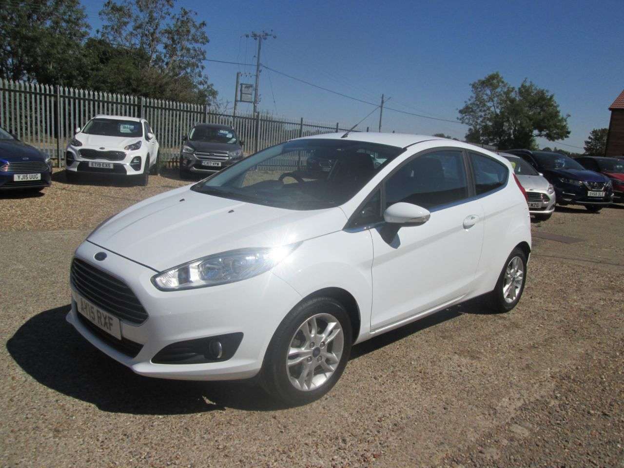 A 2015 FORD FIESTA 1.25 Zetec Hatchback 3dr Petrol Manual Euro 5 (82 ps) BLUE TOOTH AIRCON ALL A 2015 FORD FIESTA 1.25 Zetec Hatchback 3dr Petrol Manual Euro 5 (82 ps) BLUE TOOTH AIRCON ALL