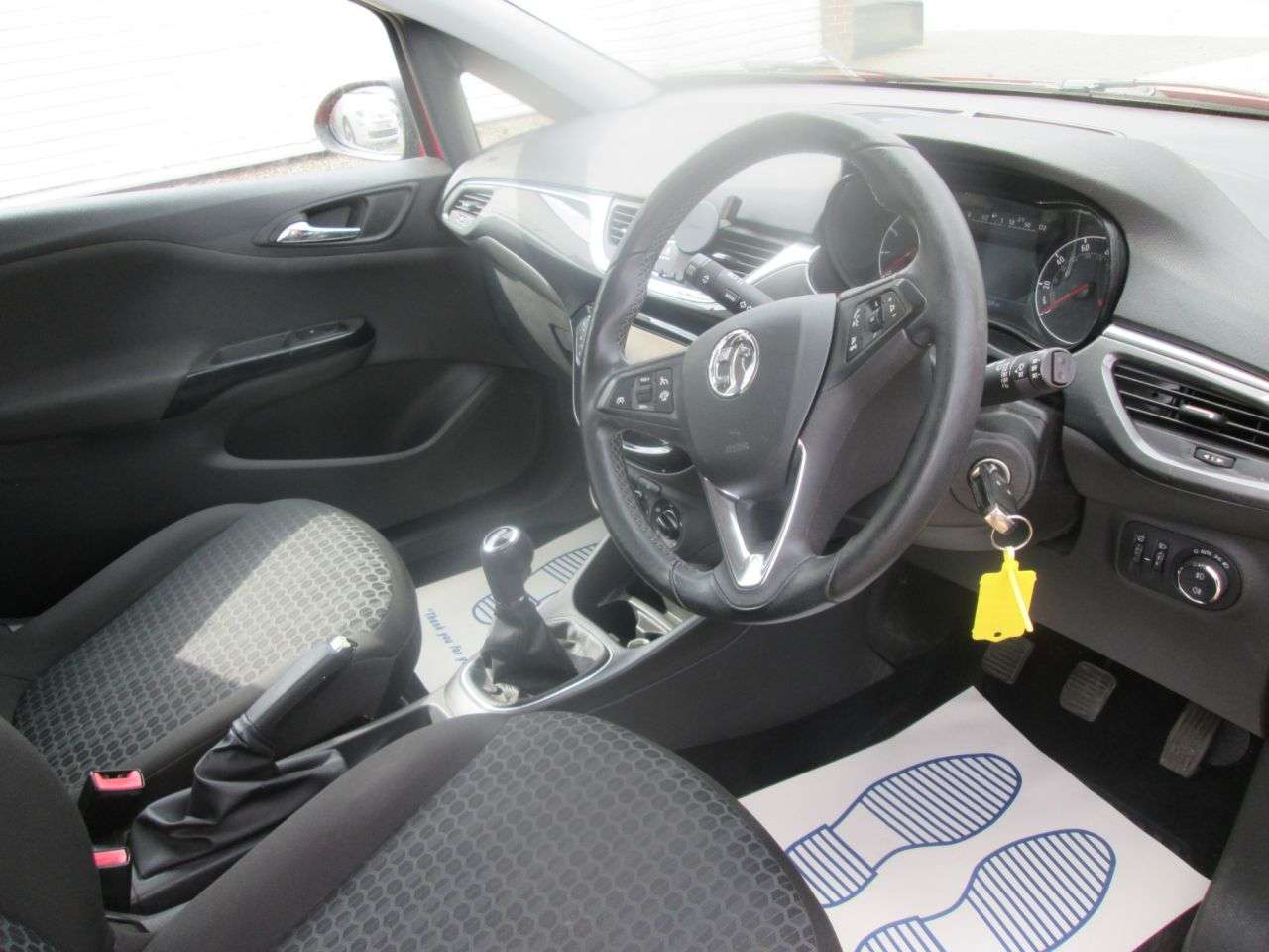 A 2015 VAUXHALL CORSA 1.4i ecoFLEX Excite Hatchback 3dr Petrol Manual Euro 6 (a/c) (90 ps) CRUISE A 2015 VAUXHALL CORSA 1.4i ecoFLEX Excite Hatchback 3dr Petrol Manual Euro 6 (a/c) (90 ps) CRUISE