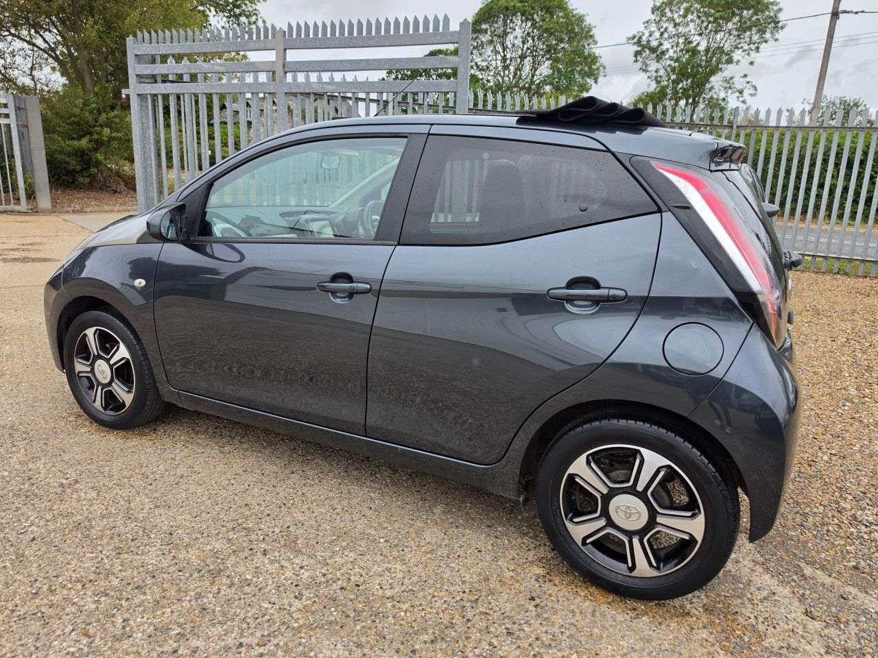 2016 TOYOTA AYGO 2016 TOYOTA AYGO