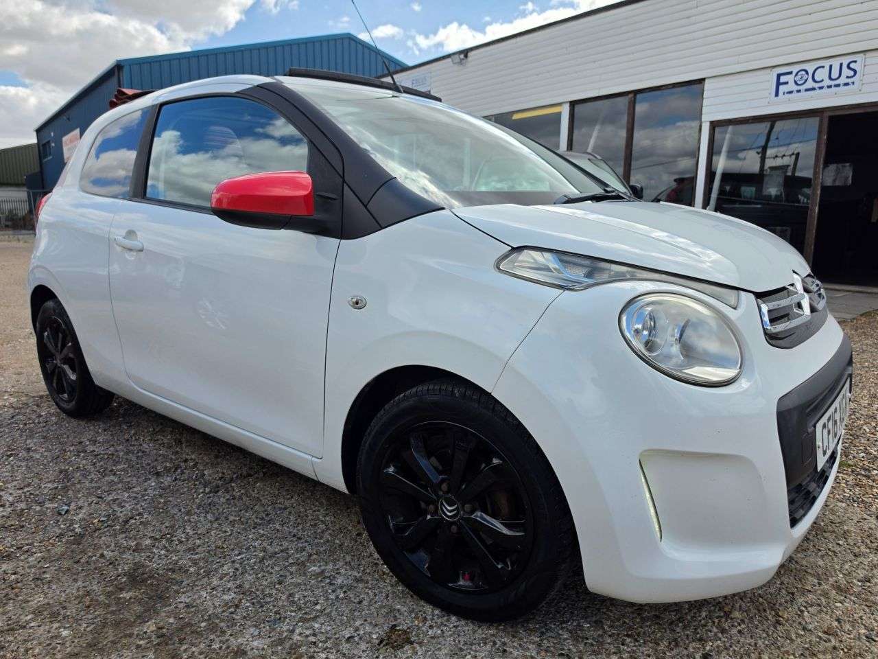 A 2016 CITROEN C1 1.0 VTi Feel Airscape 3dr Petrol Manual Euro 6 (Euro 6) (68 ps) SUNROOF + B A 2016 CITROEN C1 1.0 VTi Feel Airscape 3dr Petrol Manual Euro 6 (Euro 6) (68 ps) SUNROOF + B
