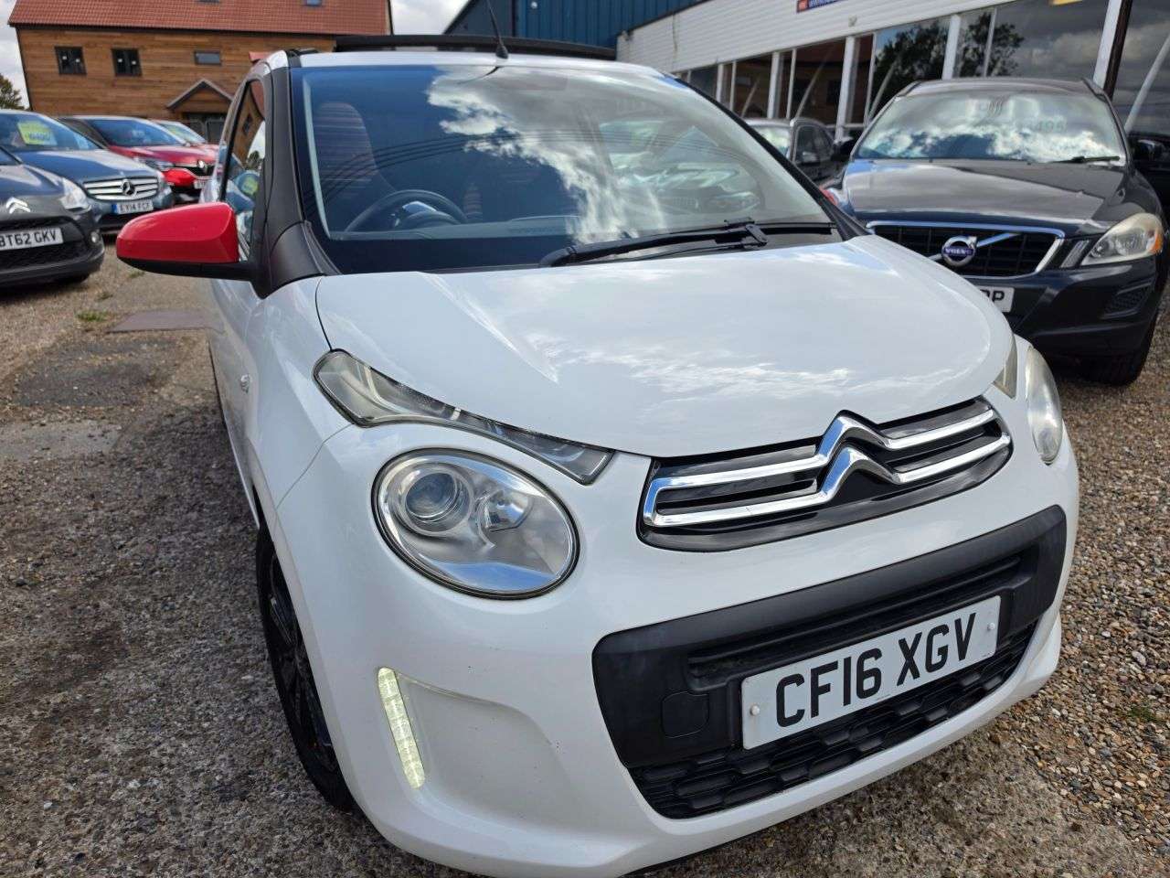 A 2016 CITROEN C1 1.0 VTi Feel Airscape 3dr Petrol Manual Euro 6 (Euro 6) (68 ps) SUNROOF + B A 2016 CITROEN C1 1.0 VTi Feel Airscape 3dr Petrol Manual Euro 6 (Euro 6) (68 ps) SUNROOF + B