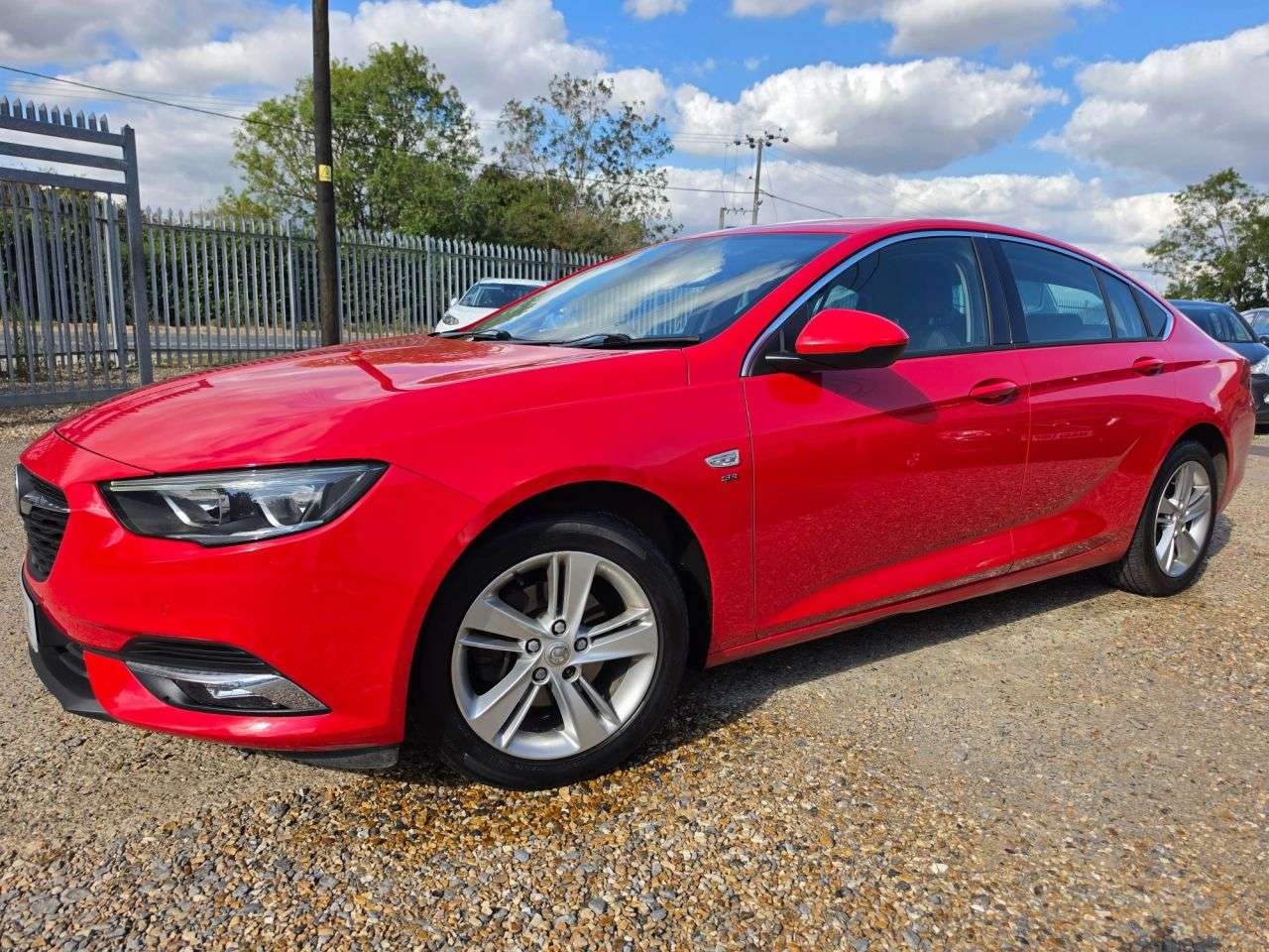 A 2019 VAUXHALL INSIGNIA 1.6 Turbo D BlueInjection SRi Nav Grand Sport 5dr Diesel Manual Euro 6 (s/s A 2019 VAUXHALL INSIGNIA 1.6 Turbo D BlueInjection SRi Nav Grand Sport 5dr Diesel Manual Euro 6 (s/s