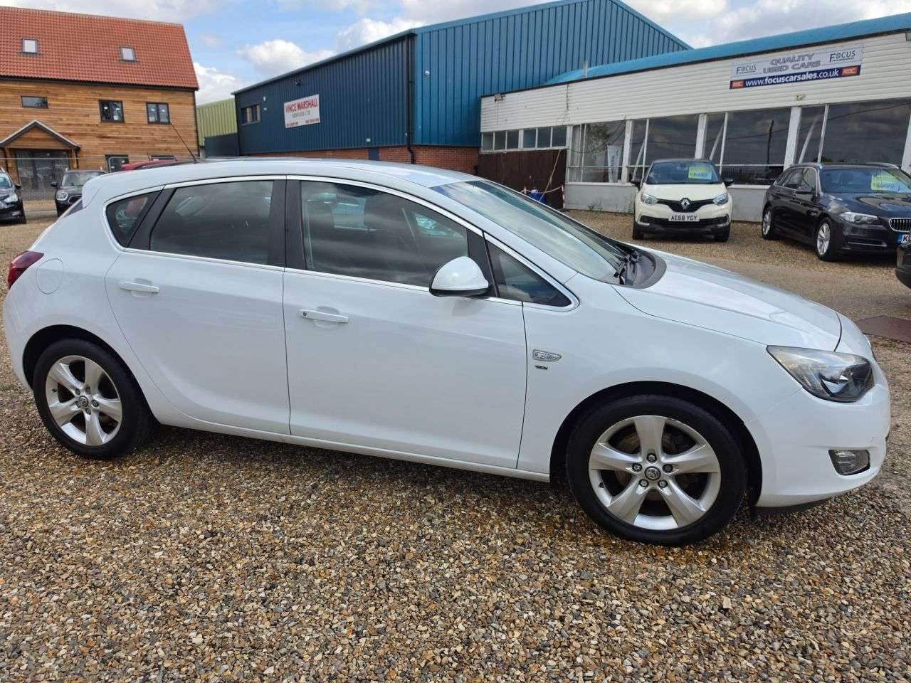 2011 VAUXHALL ASTRA 2011 VAUXHALL ASTRA