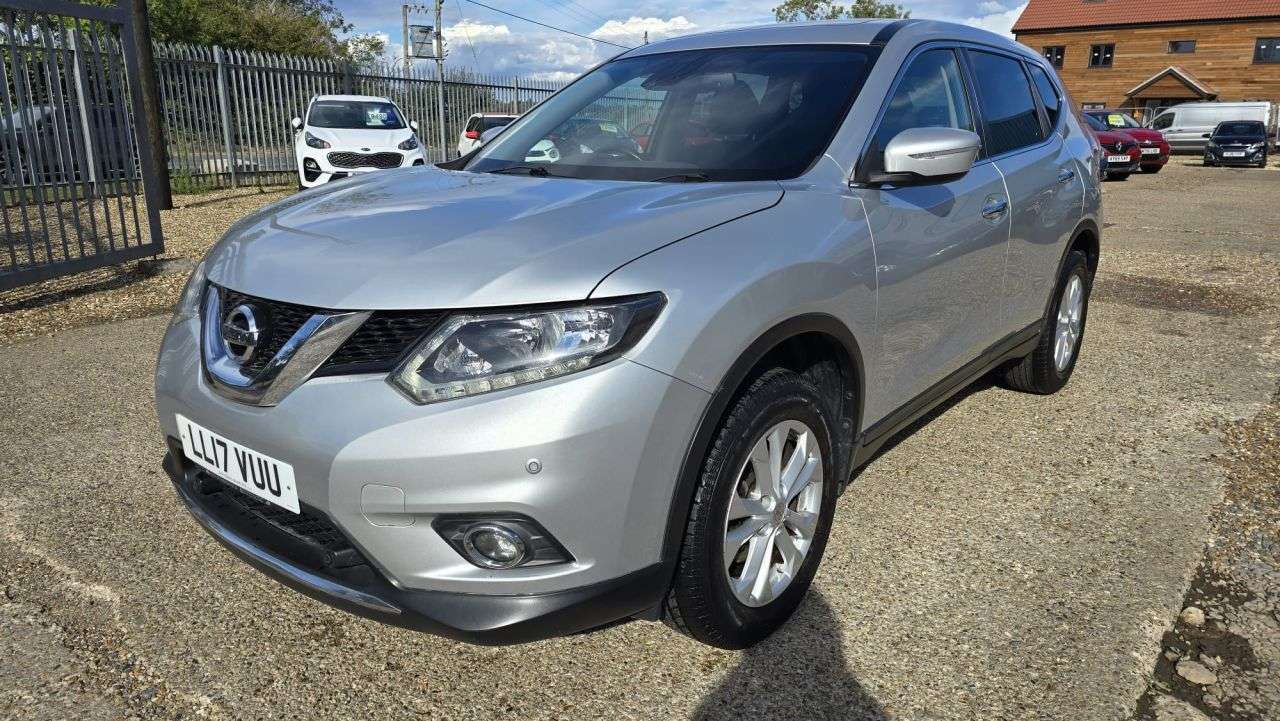 A 2017 NISSAN X-TRAIL 1.6 dCi Acenta SUV 5dr Diesel Manual Euro 6 (s/s) (130 ps) SMART VISION PAC A 2017 NISSAN X-TRAIL 1.6 dCi Acenta SUV 5dr Diesel Manual Euro 6 (s/s) (130 ps) SMART VISION PAC