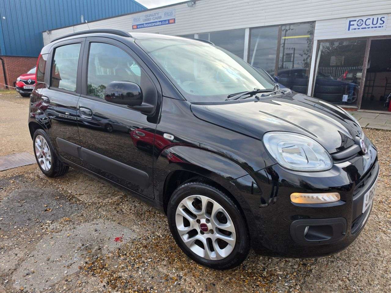 A 2015 FIAT PANDA 1.2 Lounge Hatchback 5dr Petrol Manual Euro 6 (69 bhp) AIRCON , ELECTRIC PA A 2015 FIAT PANDA 1.2 Lounge Hatchback 5dr Petrol Manual Euro 6 (69 bhp) AIRCON , ELECTRIC PA