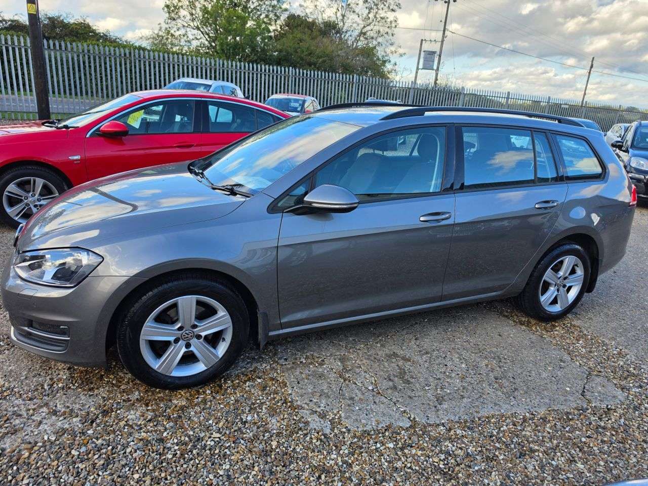 2017 VOLKSWAGEN GOLF 2017 VOLKSWAGEN GOLF