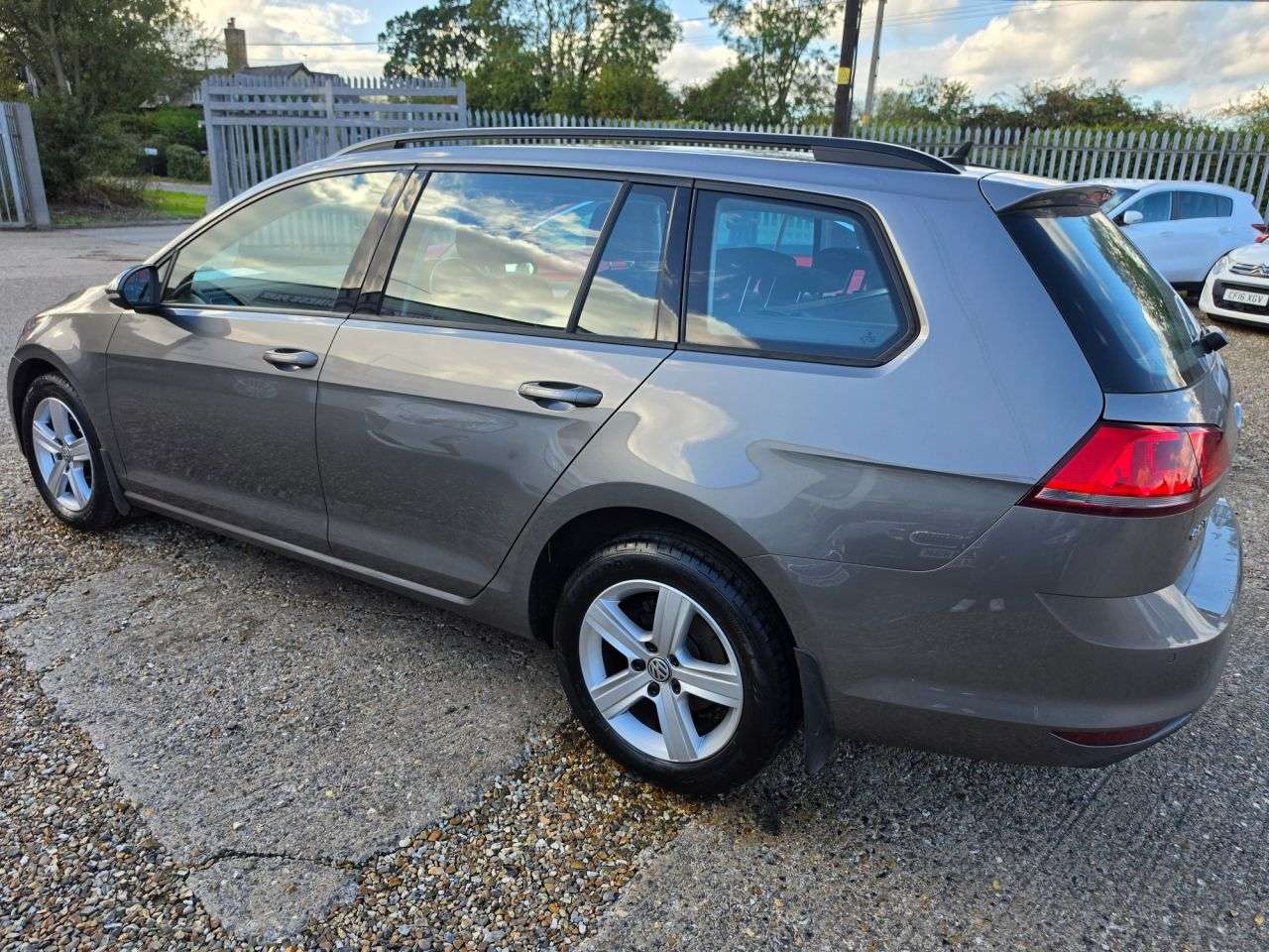 2017 VOLKSWAGEN GOLF 2017 VOLKSWAGEN GOLF