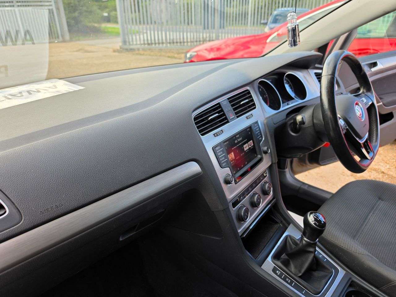2017 VOLKSWAGEN GOLF 2017 VOLKSWAGEN GOLF