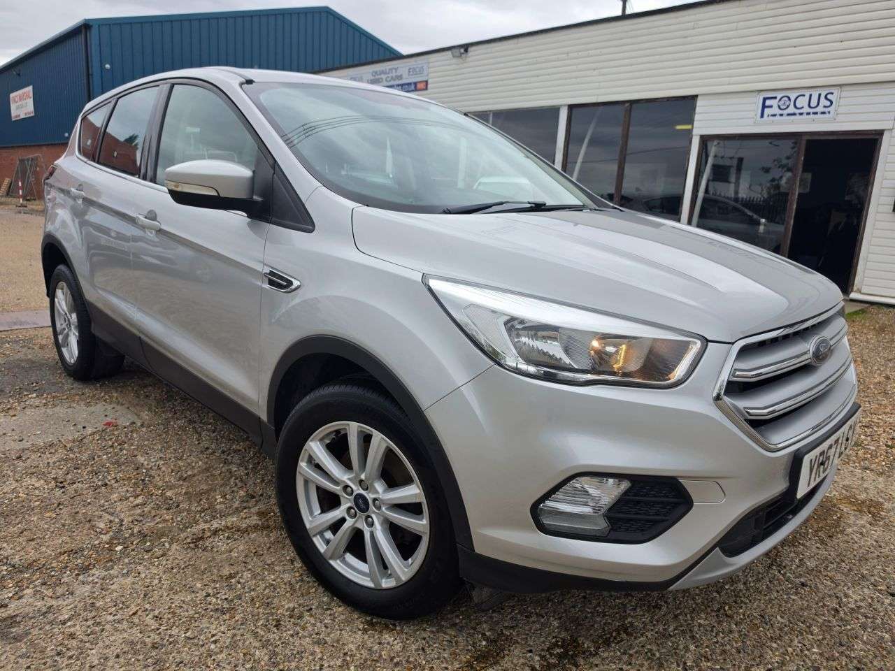 A 2017 FORD KUGA 1.5T EcoBoost Zetec SUV 5dr Petrol Manual Euro 6 (s/s) (150 ps) PETROL + UL A 2017 FORD KUGA 1.5T EcoBoost Zetec SUV 5dr Petrol Manual Euro 6 (s/s) (150 ps) PETROL + UL