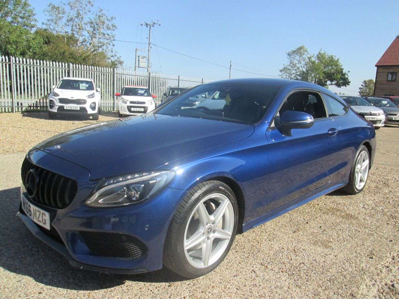 A 2016 MERCEDES-BENZ C CLASS 2.1 C220d AMG Line Coupe 2dr Diesel G-Tronic+ Euro 6 (s/s) (170 ps) LOCAL P A 2016 MERCEDES-BENZ C CLASS 2.1 C220d AMG Line Coupe 2dr Diesel G-Tronic+ Euro 6 (s/s) (170 ps) LOCAL P