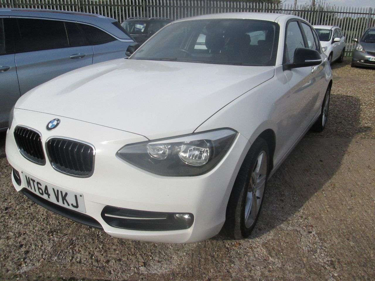 A 2014 BMW 1 SERIES 2.0 116d Sport Hatchback 5dr Diesel Manual Euro 5 (s/s) (116 ps) FSH + 2KEY A 2014 BMW 1 SERIES 2.0 116d Sport Hatchback 5dr Diesel Manual Euro 5 (s/s) (116 ps) FSH + 2KEY